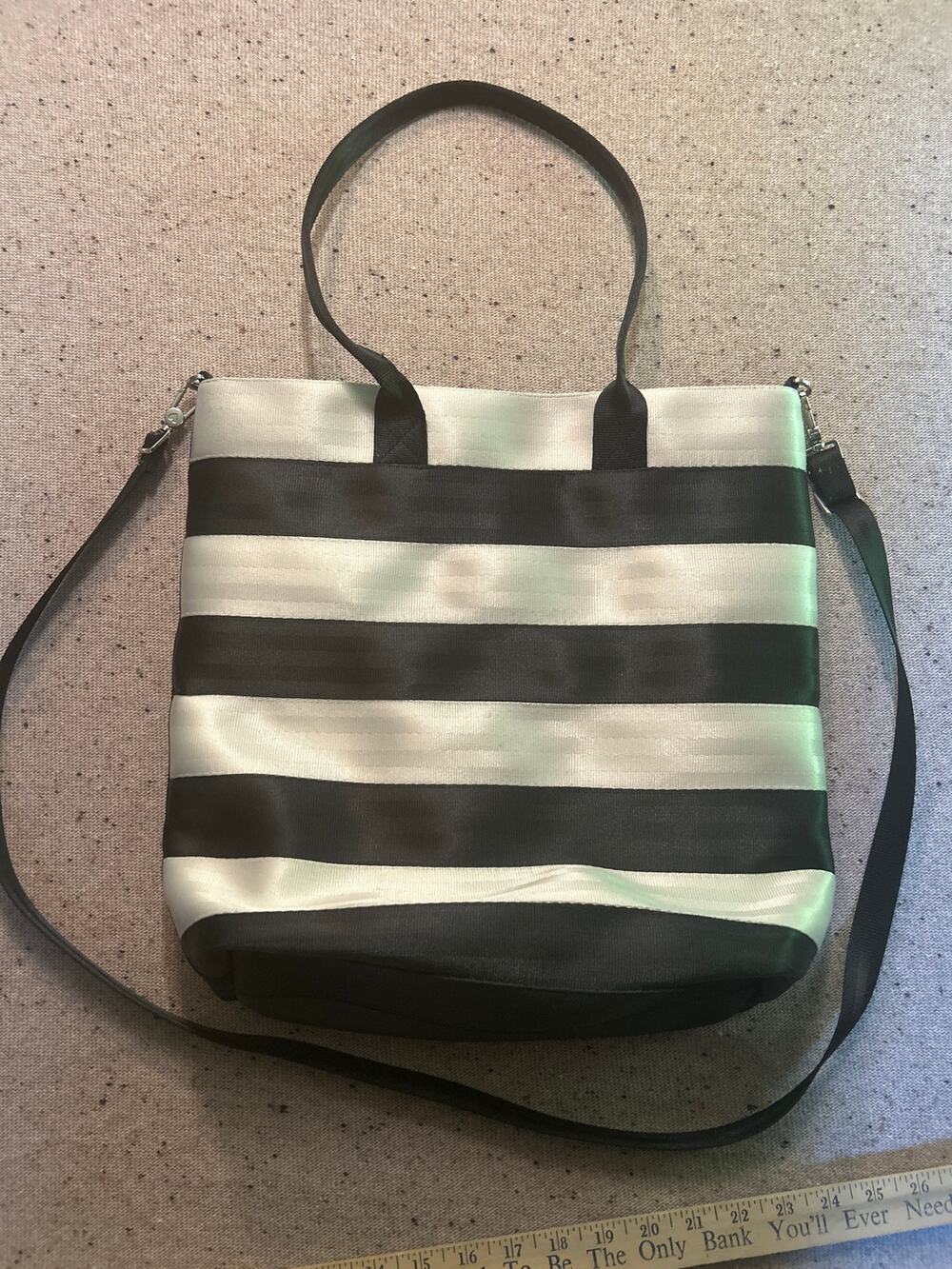 Harveys Seatbelt Large Streamline Tote Black and White Stripes